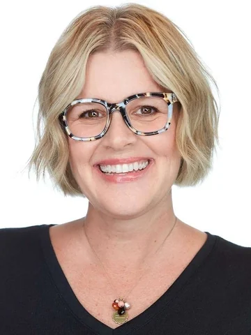 Wendi, Patient Coordinator at Woodbury Dental Care.